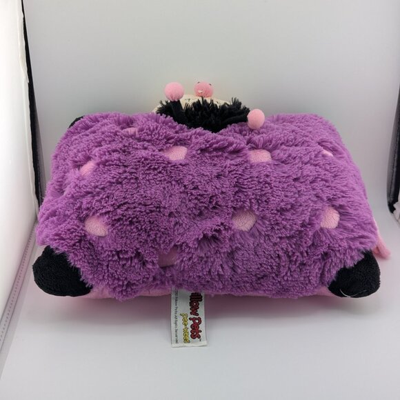 Limited Edition 18" Pillow Pet Ladybug – 2010 - Picture 3 of 5